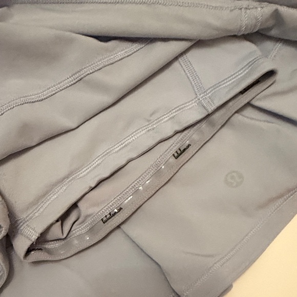 LULULEMON PACE RIVAL SKIRT SIZE 6 gently worn like new - Picture 4 of 7